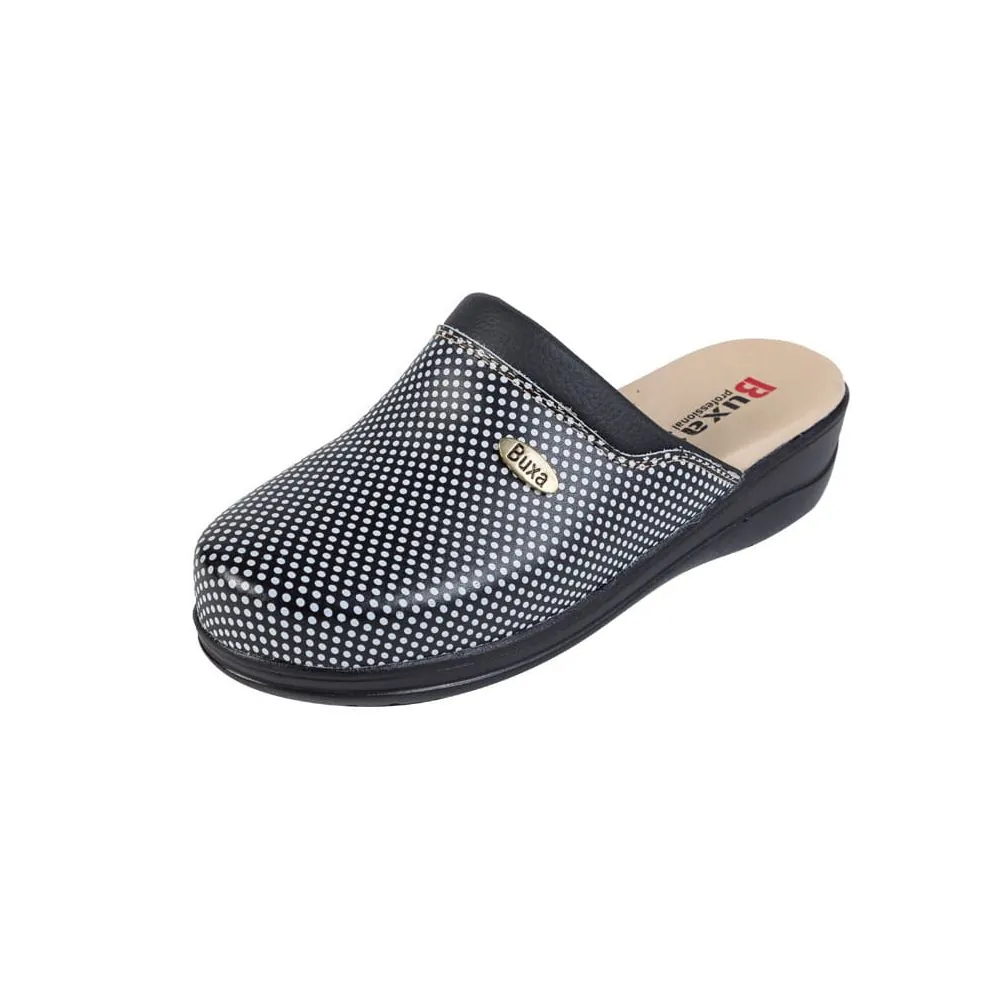Moteriškos klumpės Buxa MED10 juoda/balta | Glove.lt